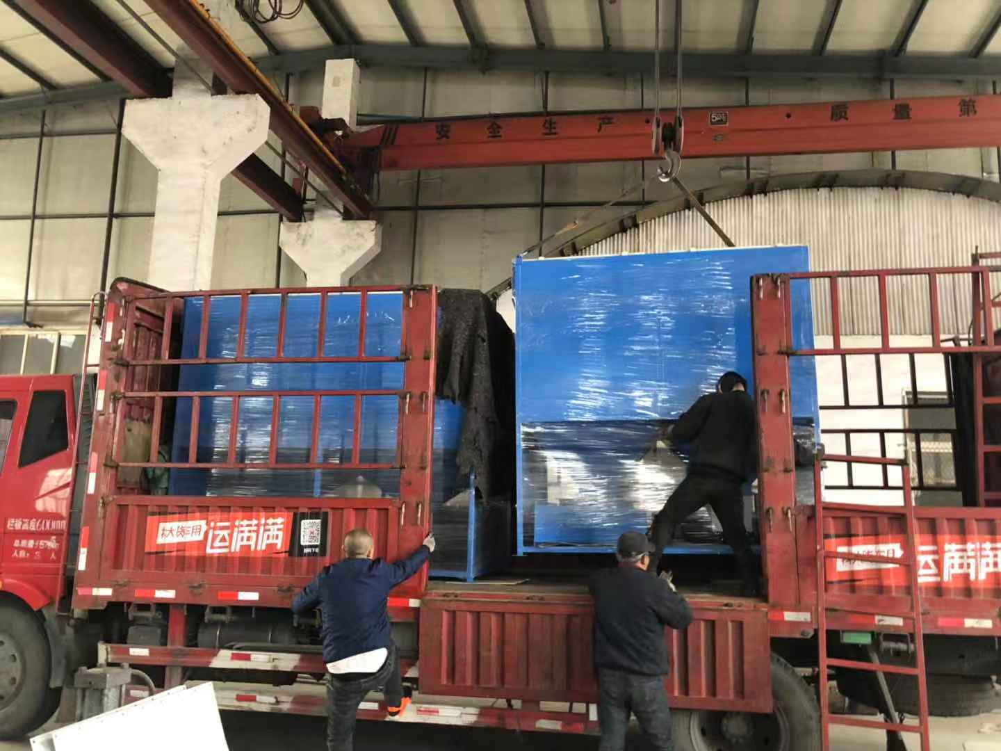 宁夏某建筑机械厂处理车间废气采用滤筒除尘器和活性炭吸附设备